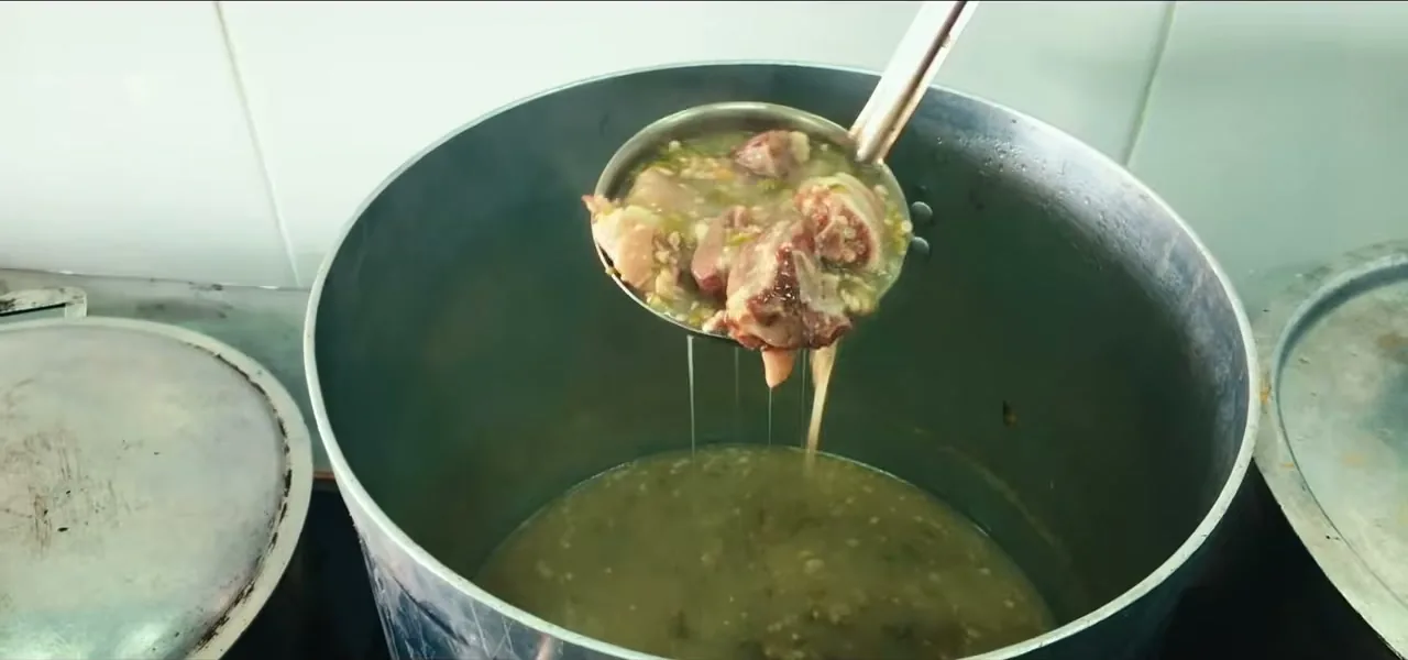 A pot of okra soup with pigtail, a traditional dish of Curaçao