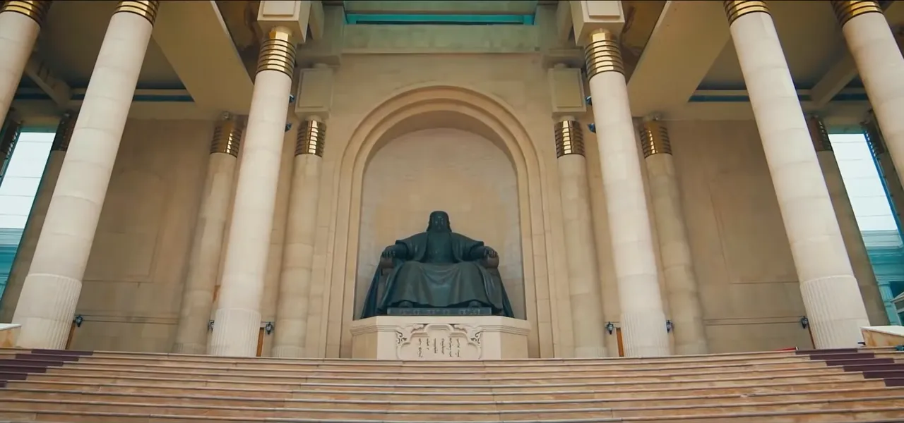 The seated Genghis Khan statue at the Government Palace on Sukhbaatar Square, Ulaanbaatar